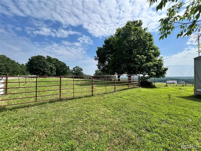 $295,000 | 18549 State Road, Richland, MO 65556