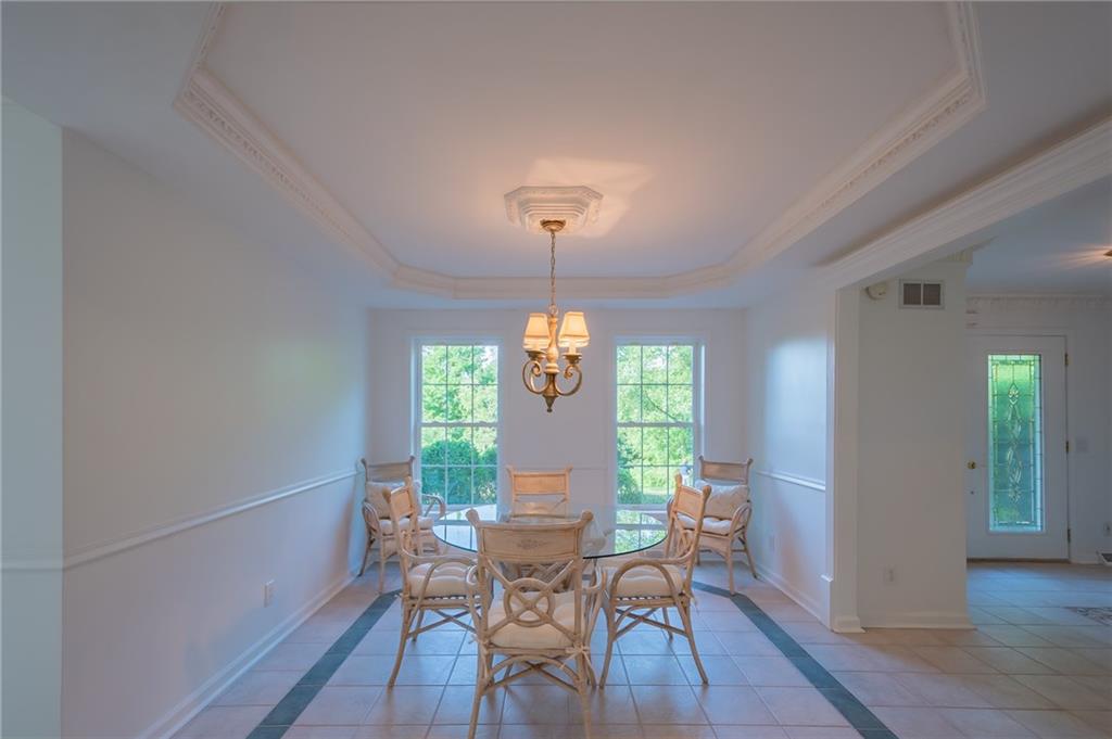 5232 Middle Road Gibsonia, PA 15044 - Photo 9 of 25 Gallery Image 9