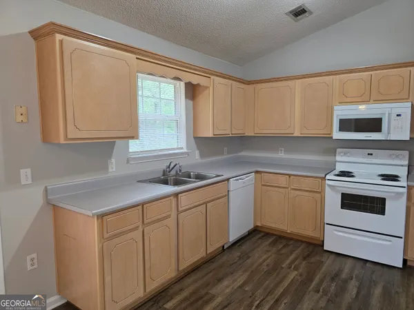 $1,600 | 200 Deer Road, Springfield, GA 31329