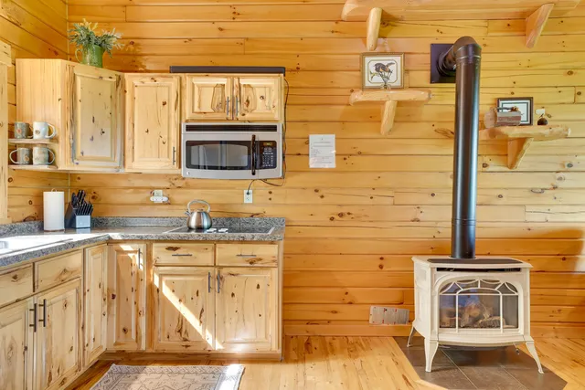 $650,000 | N7731 Wanlass Road, Mindoro, WI 54644