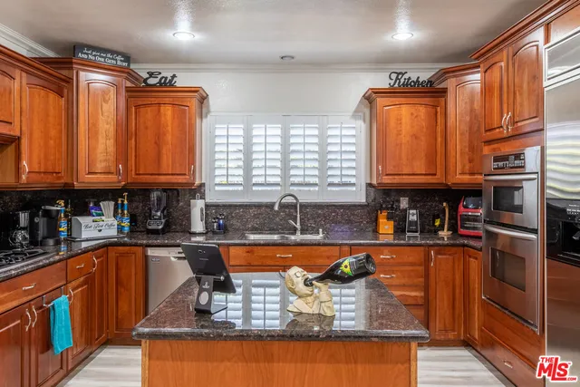 $2,395,000 | 5912 South Halm Avenue, Los Angeles, CA 90056