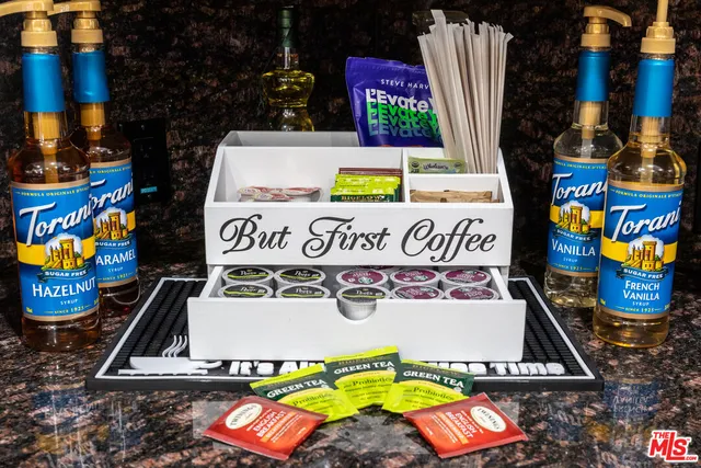 $2,395,000 | 5912 South Halm Avenue, Los Angeles, CA 90056