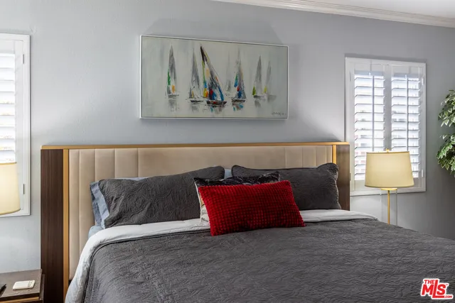 $2,395,000 | 5912 South Halm Avenue, Los Angeles, CA 90056