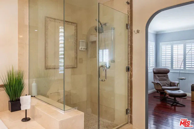 $2,395,000 | 5912 South Halm Avenue, Los Angeles, CA 90056