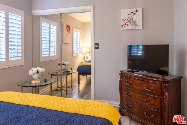 $2,395,000 | 5912 South Halm Avenue, Los Angeles, CA 90056