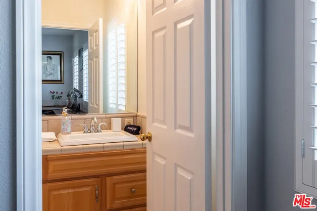 $2,395,000 | 5912 South Halm Avenue, Los Angeles, CA 90056