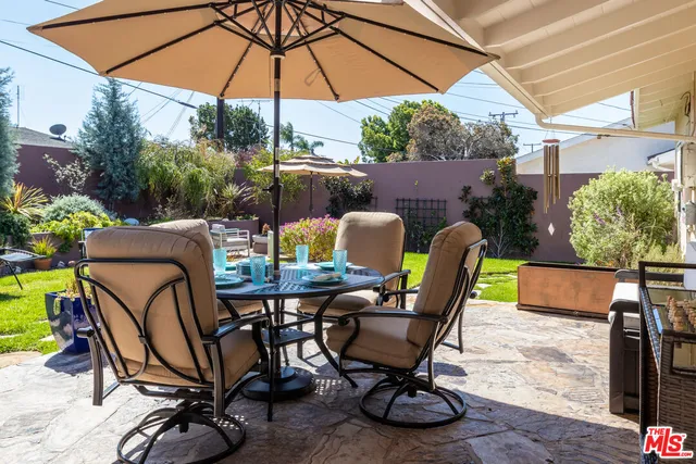 $2,395,000 | 5912 South Halm Avenue, Los Angeles, CA 90056