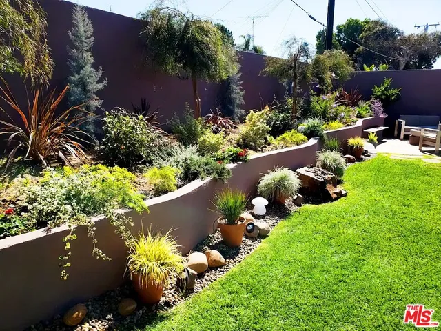 $2,395,000 | 5912 South Halm Avenue, Los Angeles, CA 90056