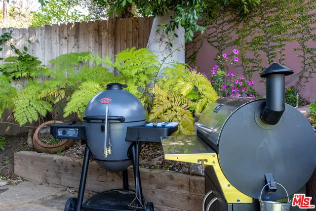 $2,395,000 | 5912 South Halm Avenue, Los Angeles, CA 90056