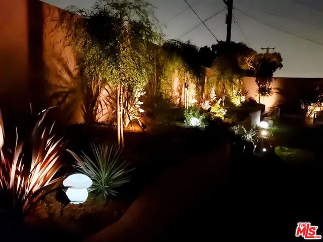 $2,395,000 | 5912 South Halm Avenue, Los Angeles, CA 90056