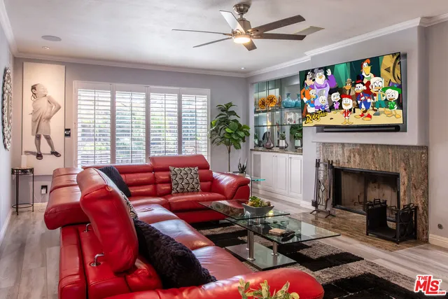 $2,395,000 | 5912 South Halm Avenue, Los Angeles, CA 90056