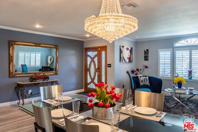 $2,395,000 | 5912 South Halm Avenue, Los Angeles, CA 90056