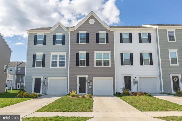 $2,095 | 158 Cooperage Road, Inwood, WV 25428