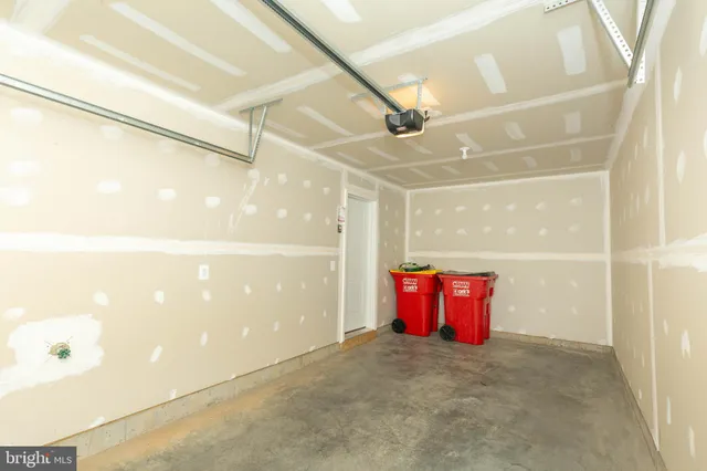 $2,095 | 158 Cooperage Road, Inwood, WV 25428