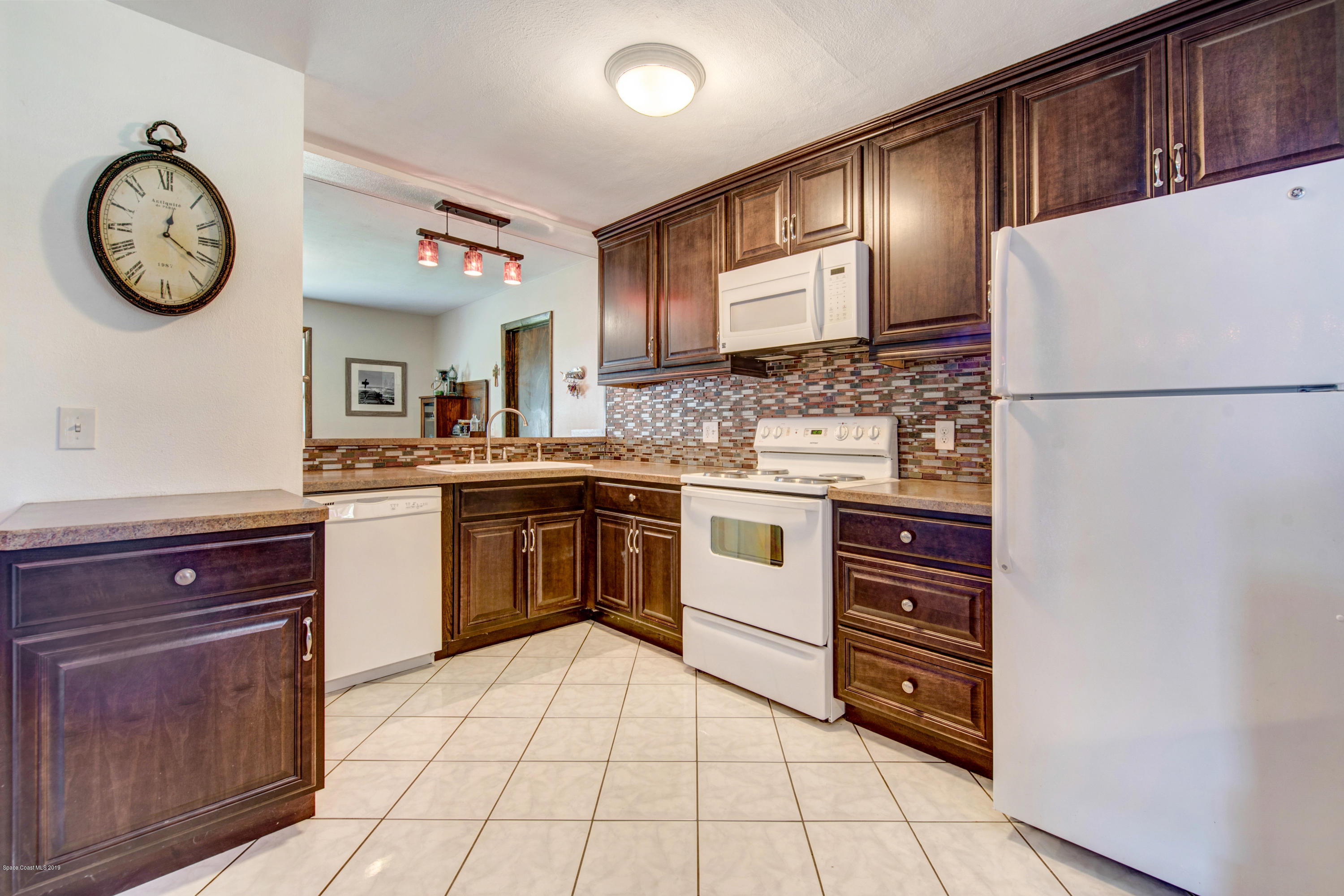 993 Cherokee Road Southeast Palm Bay, FL 32909 - Photo 6 of 35 Kitchen
