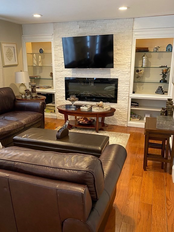 21 Fortune Road Woburn, MA 01801 - Photo 11 of 28