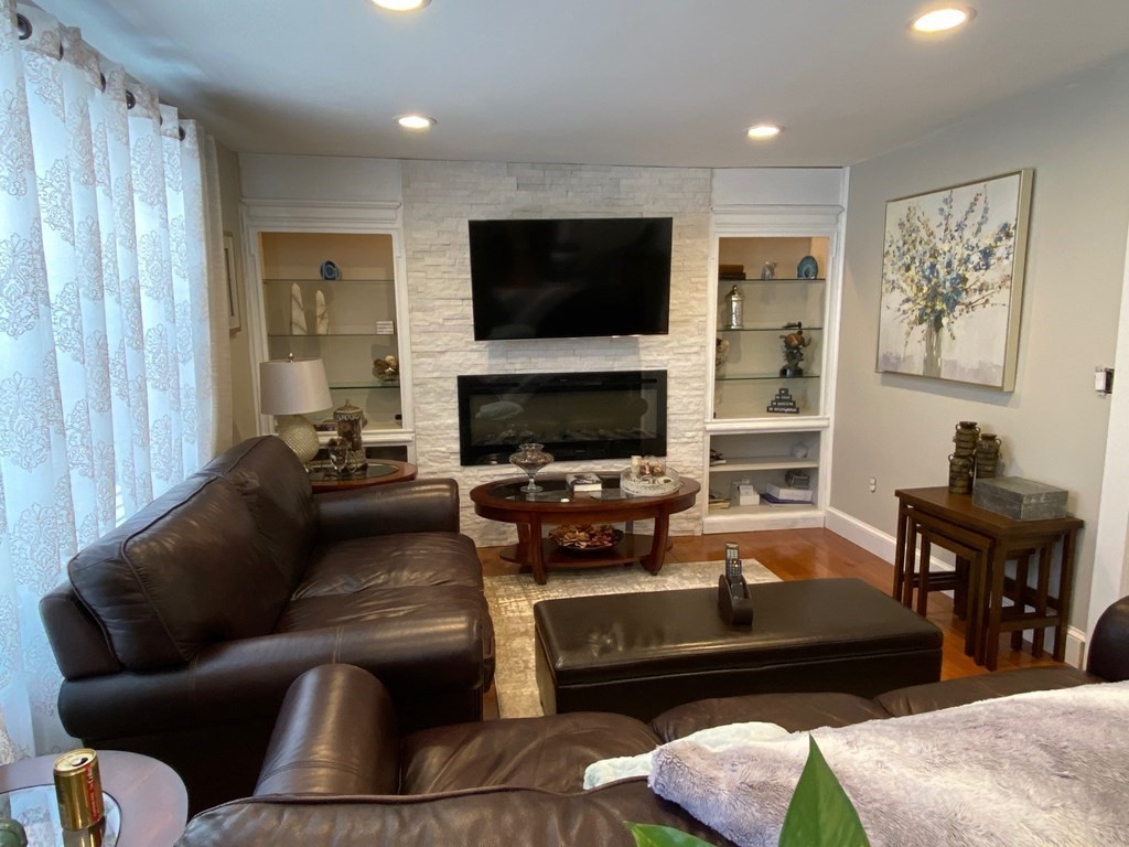 21 Fortune Road Woburn, MA 01801 - Photo 10 of 28