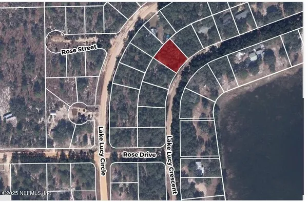 $24,800 | 217 Lake Lucy Crescent, Interlachen, FL 32148