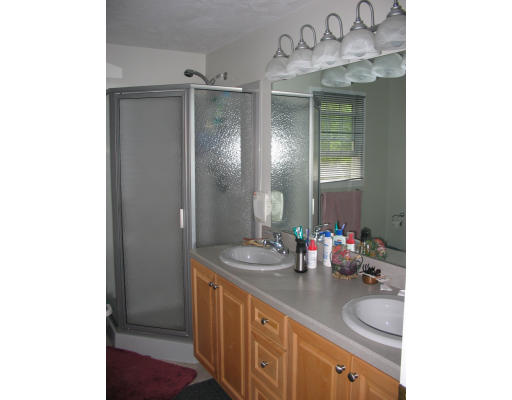 32 Roland Way Milford, MA 01757 - Photo 13 of 13 Gallery Image 13