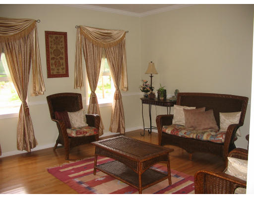 32 Roland Way Milford, MA 01757 - Photo 8 of 13 Gallery Image 8