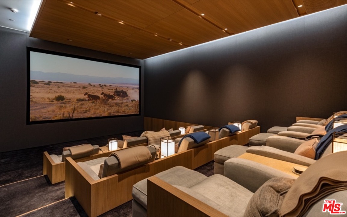 911 Foothill Road Beverly Hills, CA 90210 - Photo 14 of 21 a projector