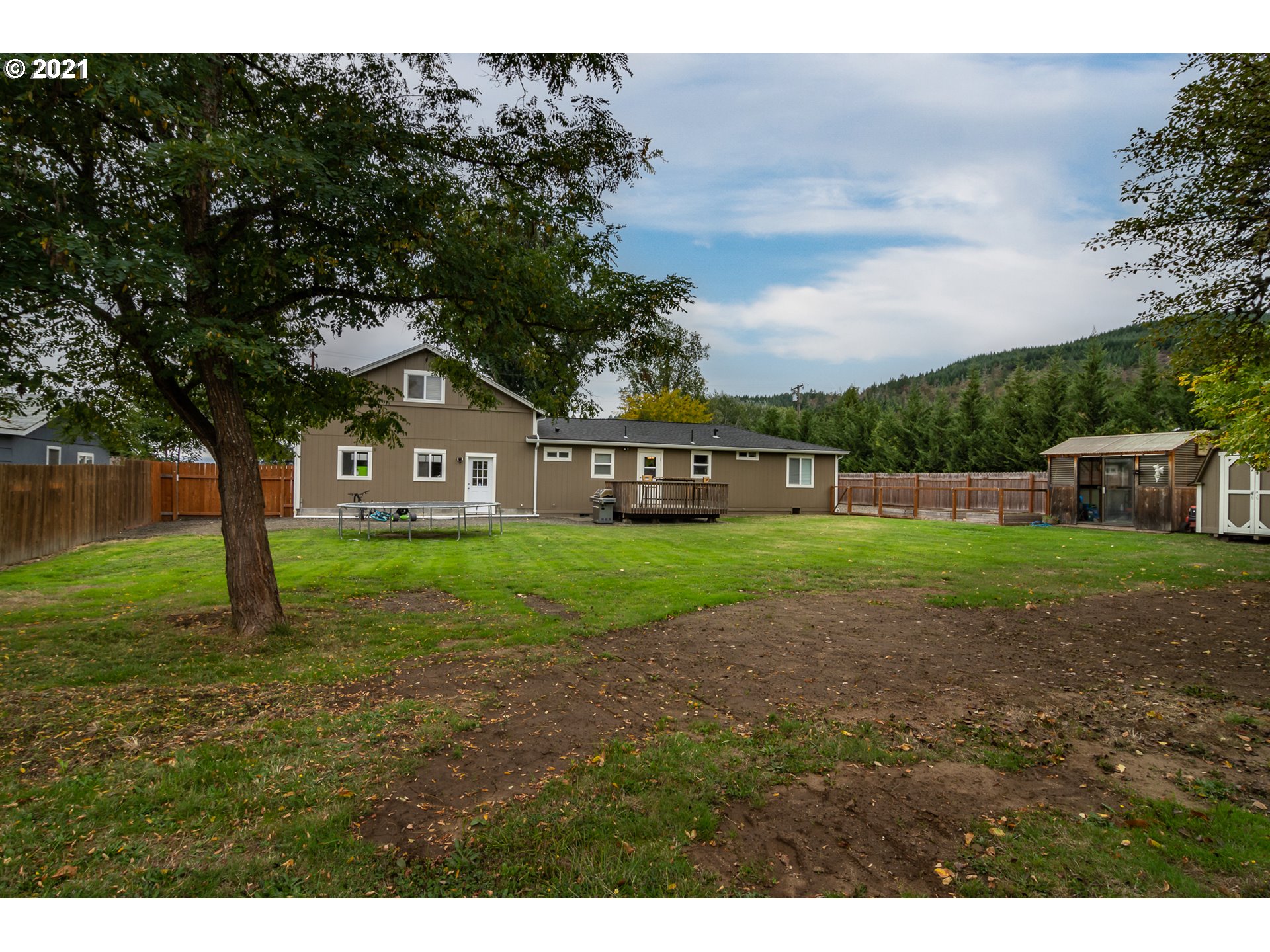 151 North Side Road Sutherlin, OR 97479 - Photo 20 of 27 a view of a house with a big yard