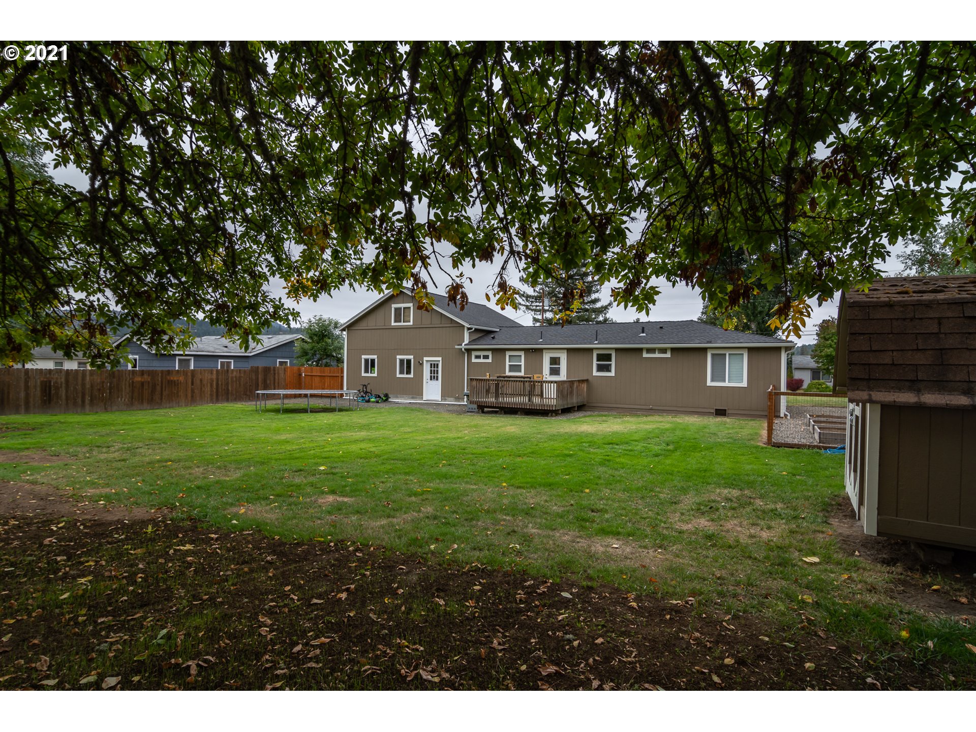 151 North Side Road Sutherlin, OR 97479 - Photo 24 of 27 a front view of a house with garden