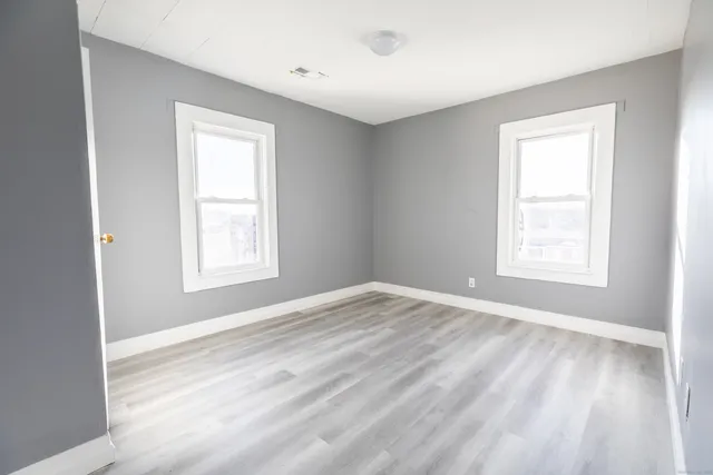 $1,450 | 247 Washington Street, Unit 3S, New Britain, CT 06051