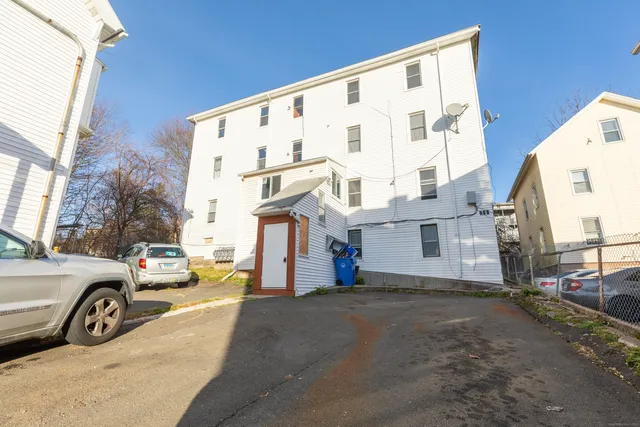 $1,450 | 247 Washington Street, Unit 3S, New Britain, CT 06051