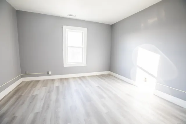 $1,450 | 247 Washington Street, Unit 3S, New Britain, CT 06051