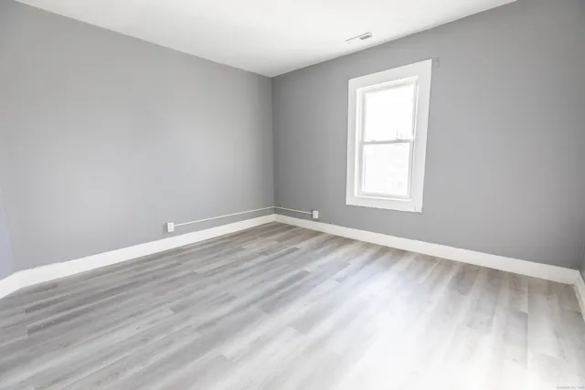 $1,450 | 247 Washington Street, Unit 3S, New Britain, CT 06051