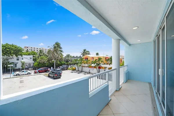 $17,000 | 311 North Surf Road, Unit 311, Hollywood, FL 33019