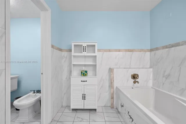 $17,000 | 311 North Surf Road, Unit 311, Hollywood, FL 33019