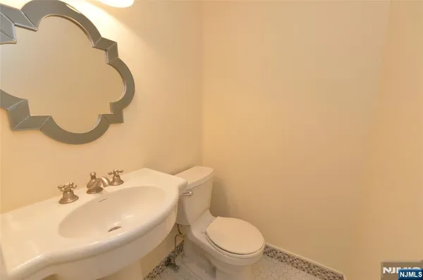 $4,300 | 140 Bellair Road, Unit Q, Ridgewood, NJ 07450