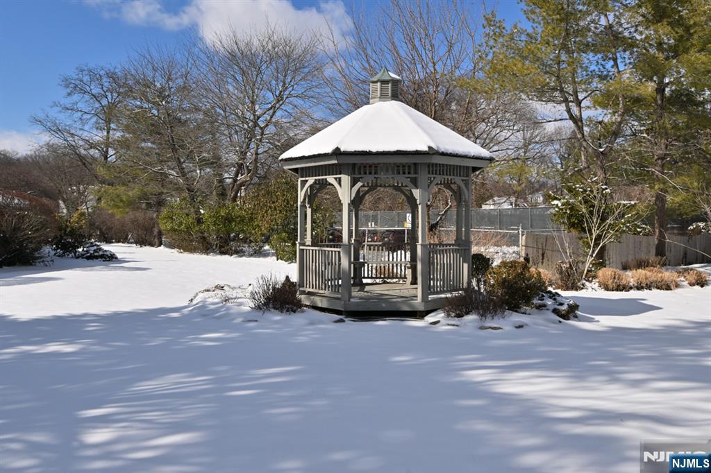 140 Bellair Road, Unit Q Ridgewood, NJ 07450 - Photo 26 of 28