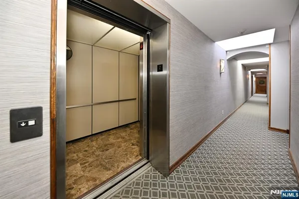 $4,300 | 140 Bellair Road, Unit Q, Ridgewood, NJ 07450