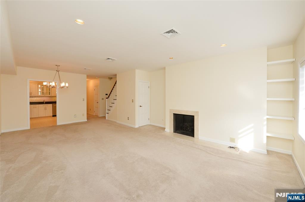 140 Bellair Road, Unit Q Ridgewood, NJ 07450 - Photo 6 of 28