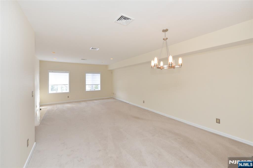 140 Bellair Road, Unit Q Ridgewood, NJ 07450 - Photo 7 of 28