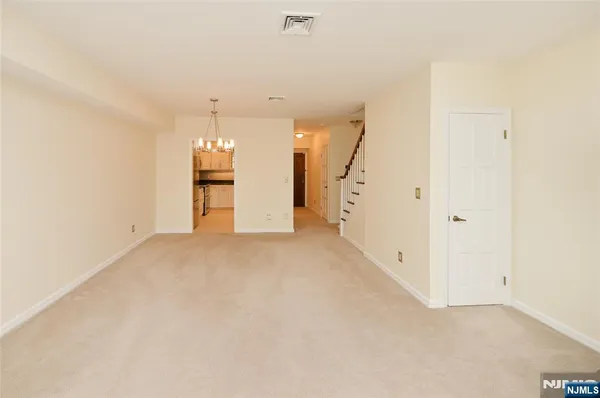 $4,300 | 140 Bellair Road, Unit Q, Ridgewood, NJ 07450