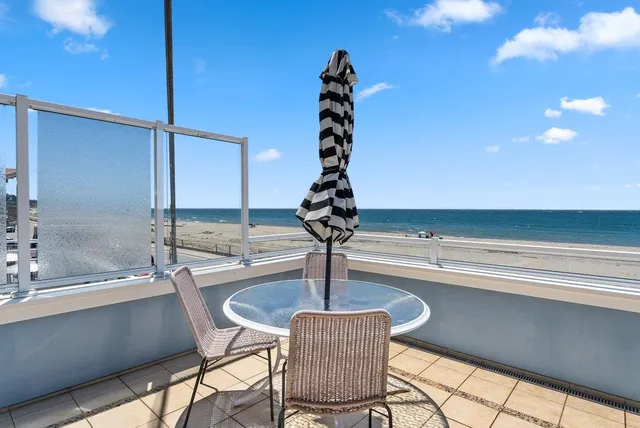 $2,795,000 | 325 Beach Drive, Aptos, CA 95003