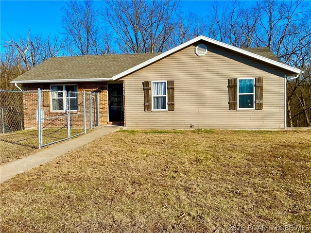 $268,900 | 12420 County Road, Holts Summit, MO 65043