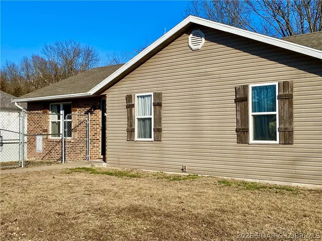 $268,900 | 12420 County Road, Holts Summit, MO 65043