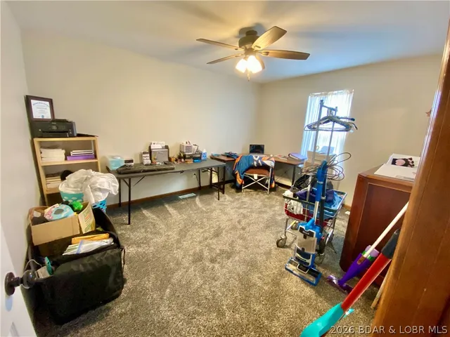 $268,900 | 12420 County Road, Holts Summit, MO 65043