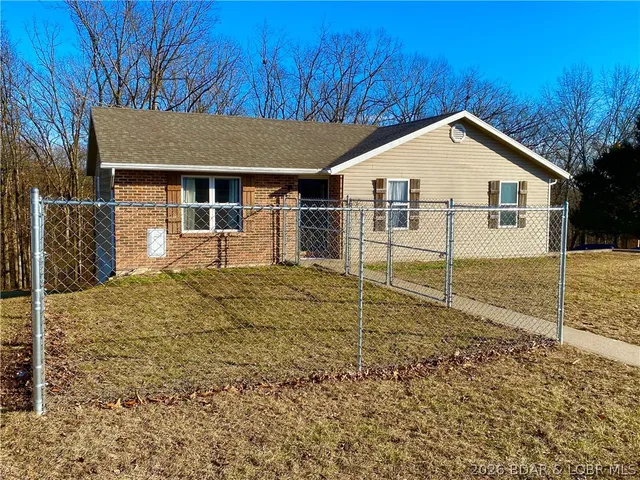 $268,900 | 12420 County Road, Holts Summit, MO 65043