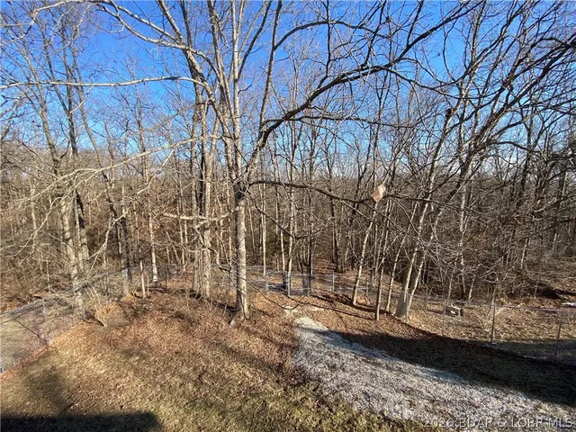 $268,900 | 12420 County Road, Holts Summit, MO 65043