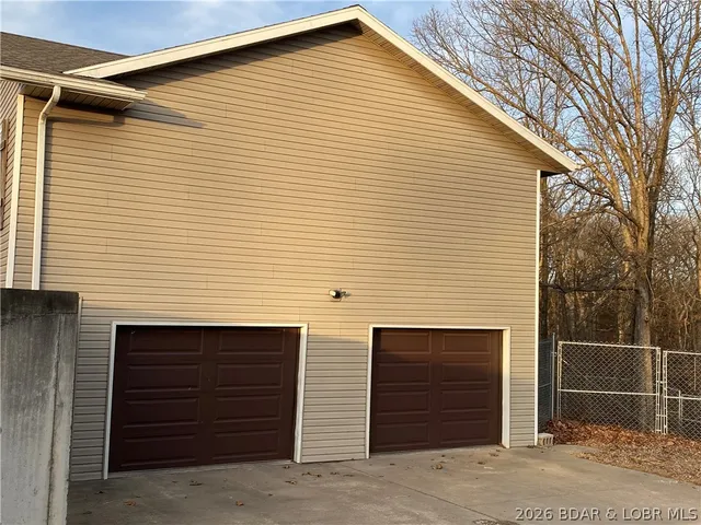 $268,900 | 12420 County Road, Holts Summit, MO 65043