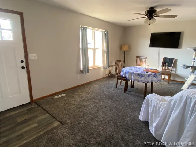 $268,900 | 12420 County Road, Holts Summit, MO 65043