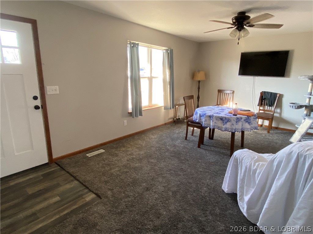 12420 County Road Holts Summit, MO 65043 - Photo 7 of 44 Livingroom