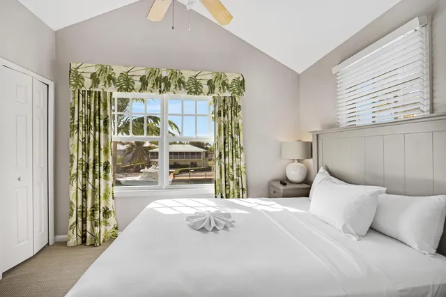 a view of an entryway