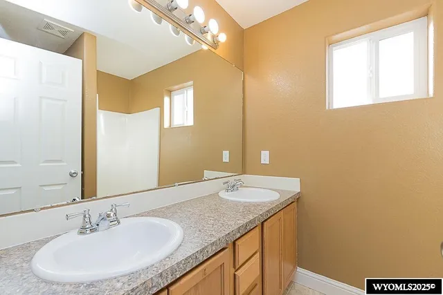 $365,000 | 302 Via Assisi, Rock Springs, WY 82901